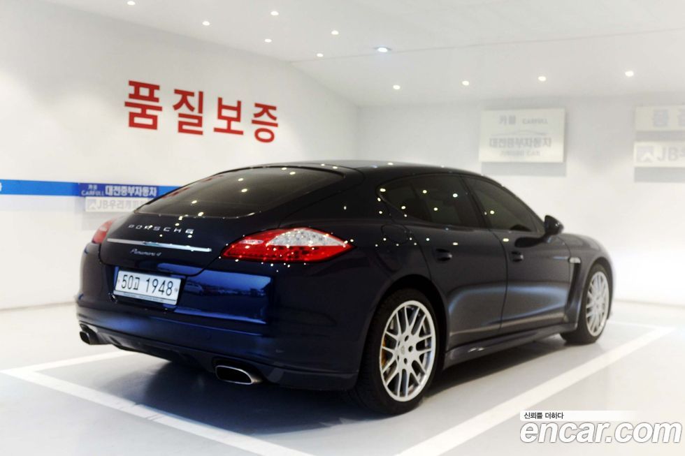 Porsche Panamera 2012
