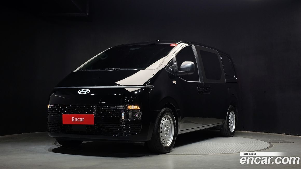Hyundai Staria 2025