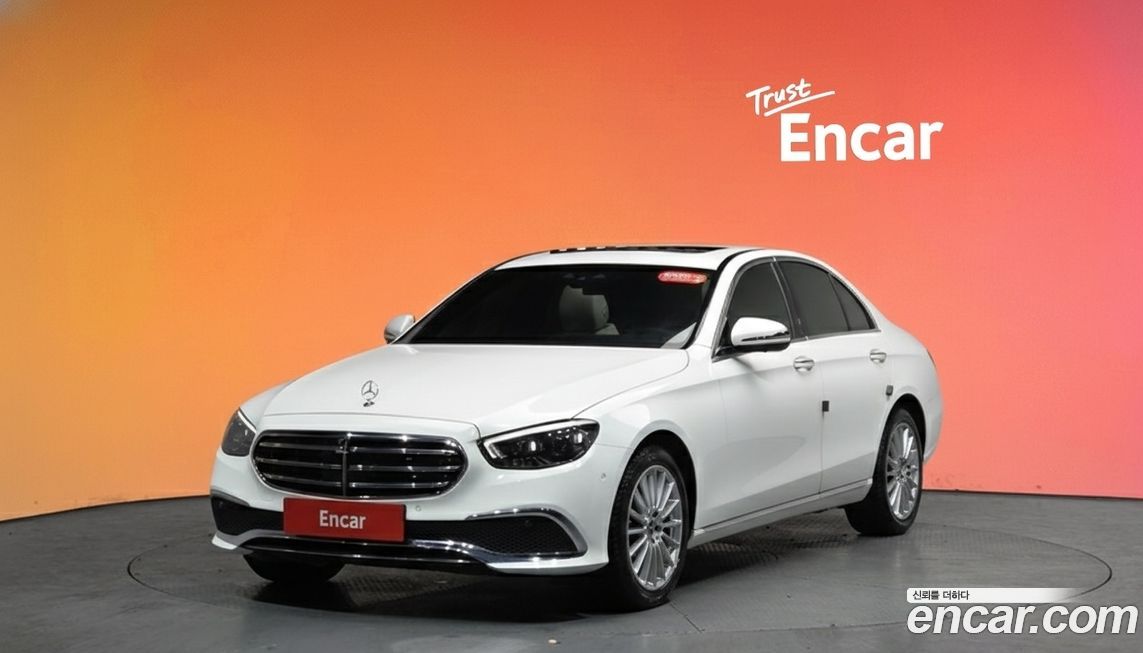 Mercedes-Benz E-Class 2022