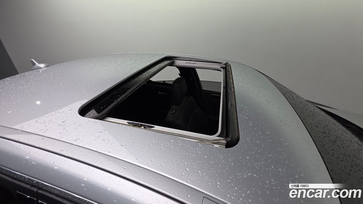 Mercedes-Benz E-Class 2011