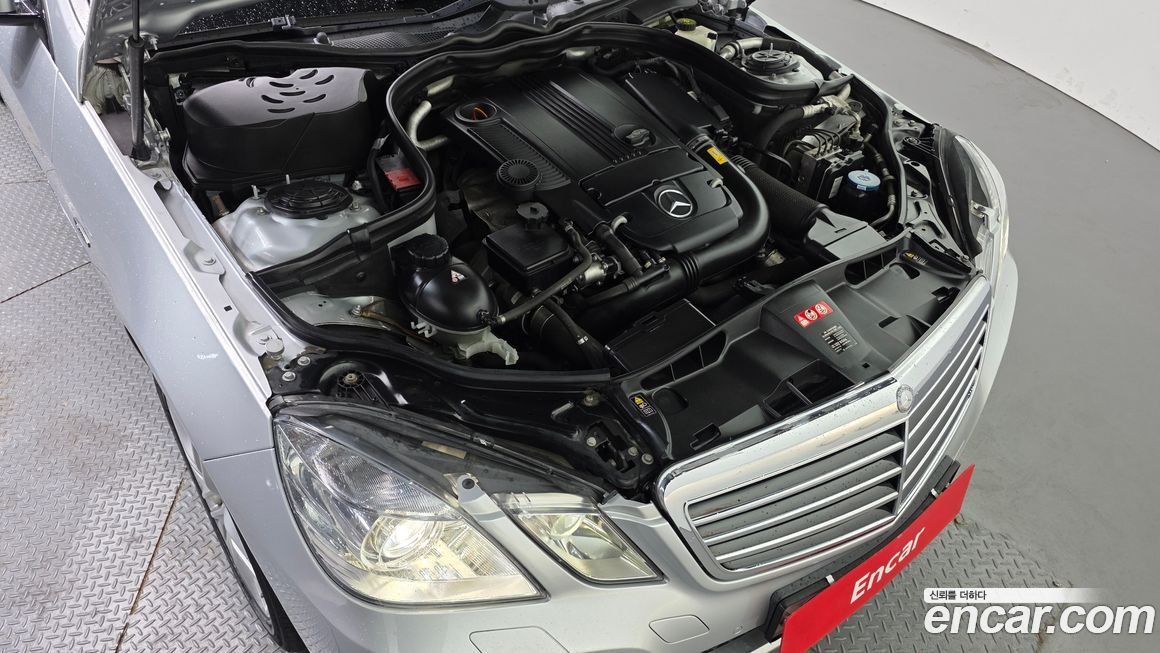 Mercedes-Benz E-Class 2011