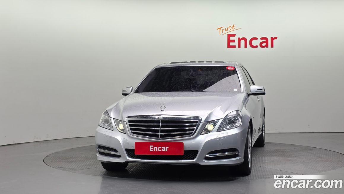 Mercedes-Benz E-Class 2011