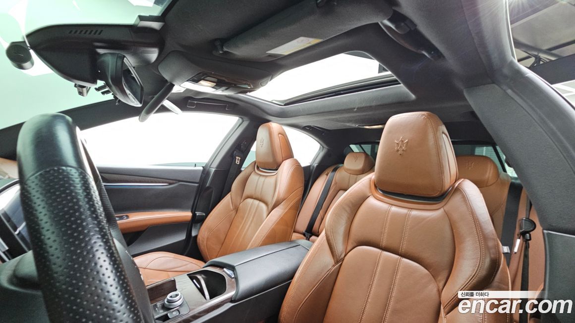Maserati Ghibli 2017