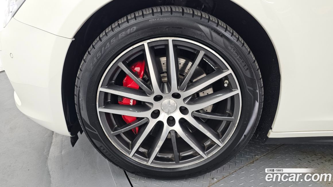 Maserati Ghibli 2017