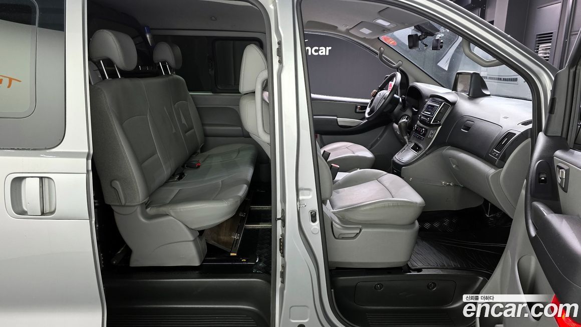Hyundai Starex 2020