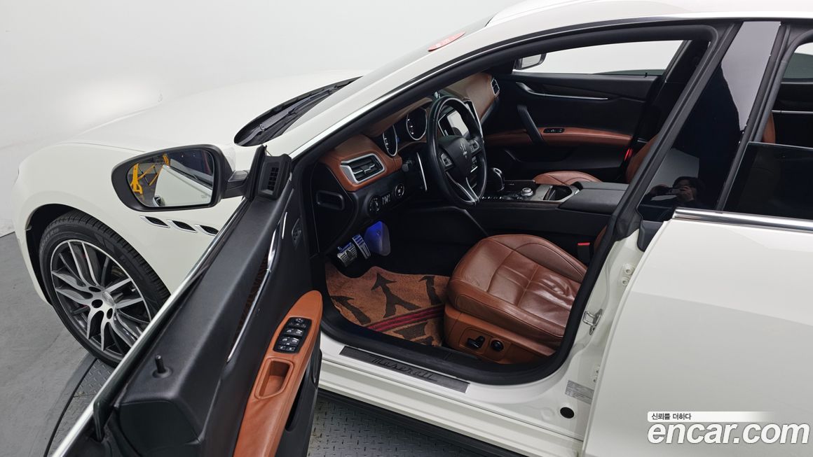 Maserati Ghibli 2017