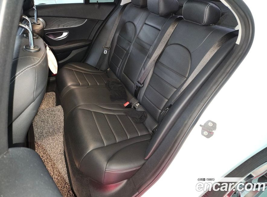 Mercedes-Benz C-Class 2019