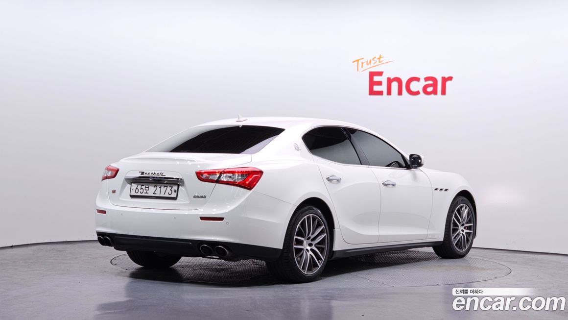 Maserati Ghibli 2017