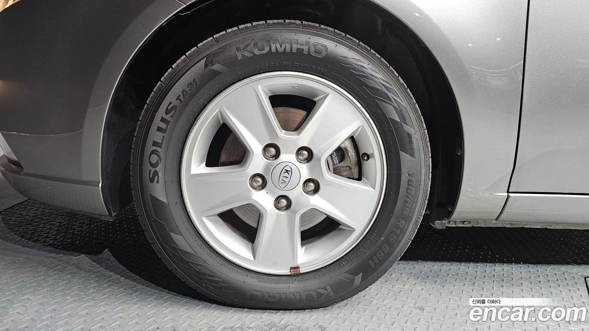 Kia Porte 2012