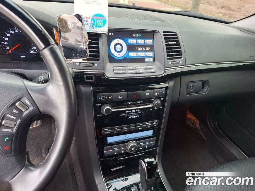 Kia OPIRUS 2011