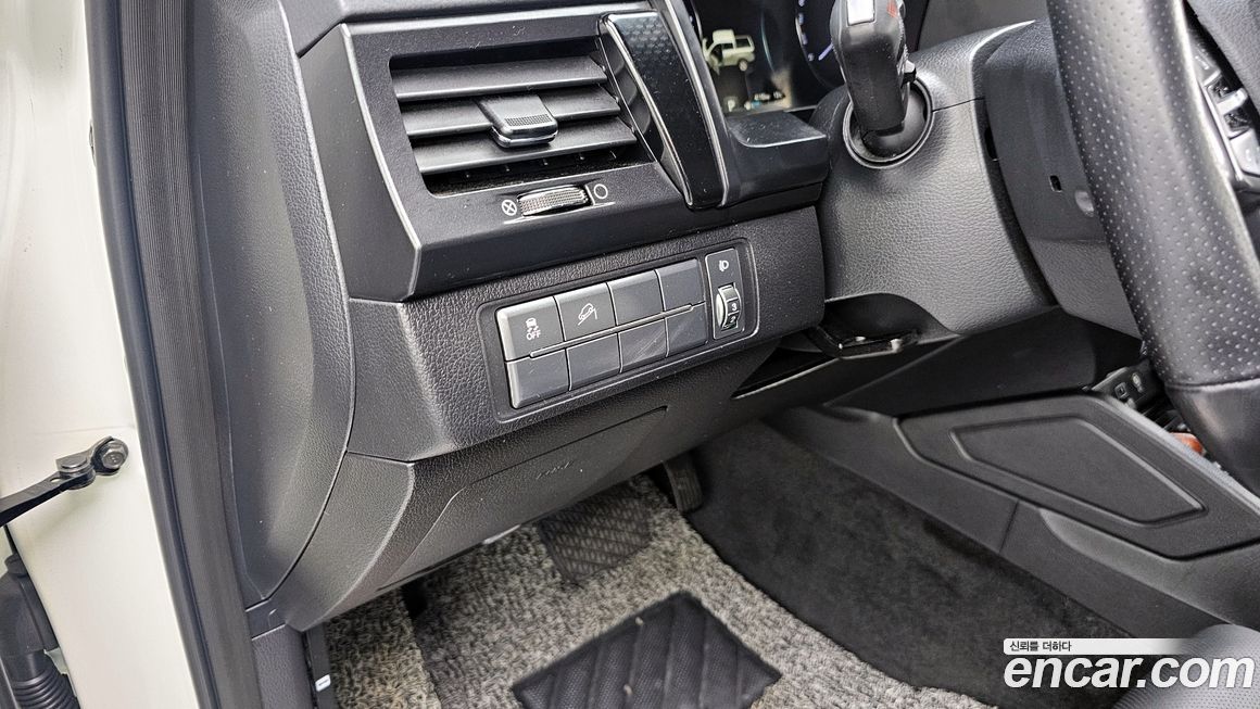 KG_Mobility_Ssangyong Rexton 2021