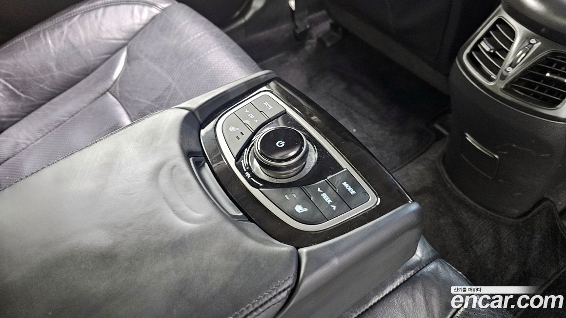 Hyundai Grandeur 2012