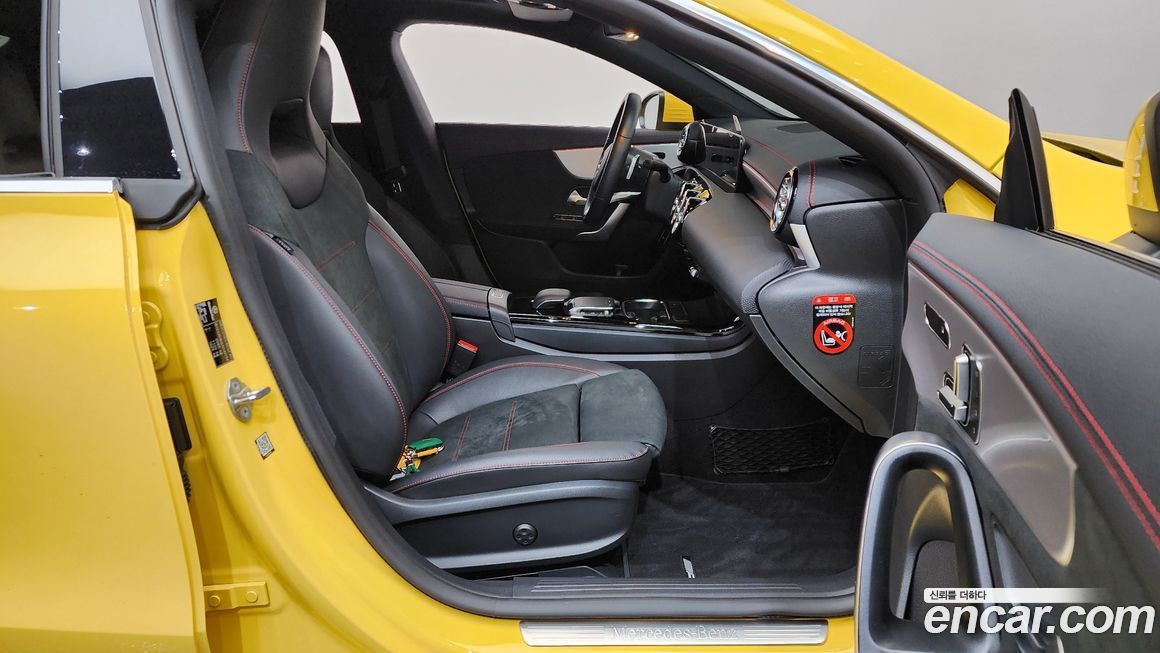 Mercedes-Benz CLA-Class 2020