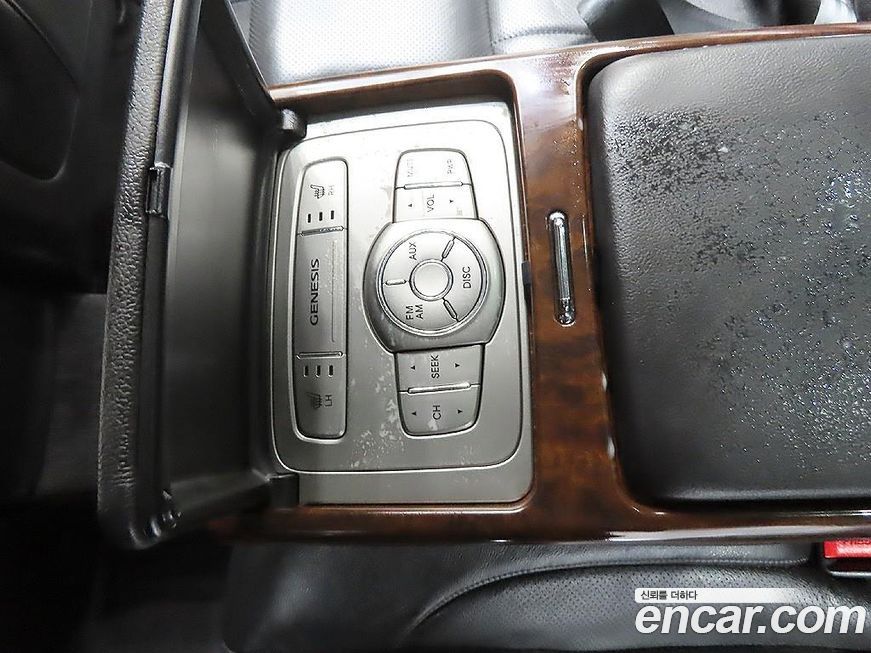 Hyundai Genesis 2009