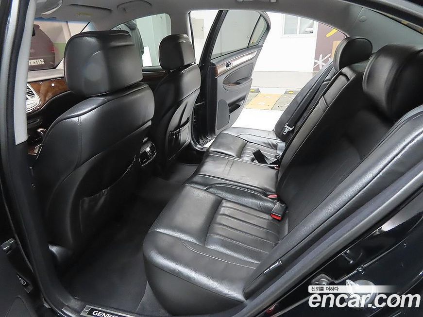 Hyundai Genesis 2009