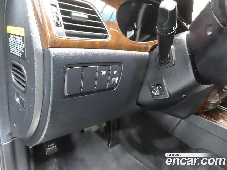 Hyundai Genesis 2009