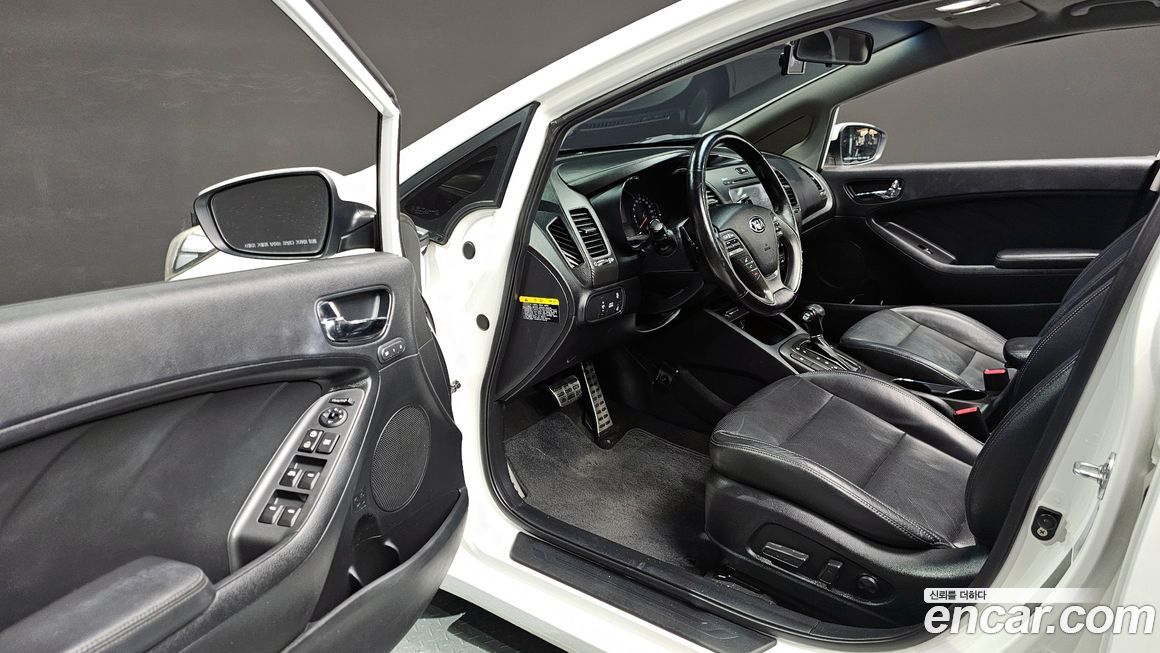 Kia K3 2013