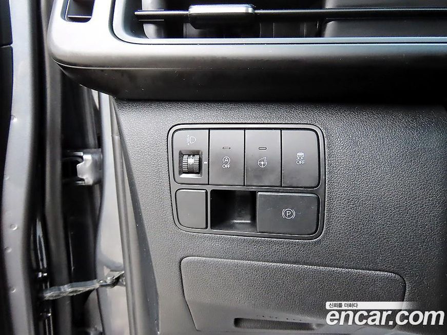 Hyundai Staria 2023