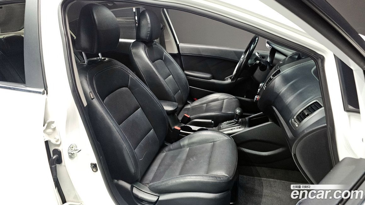 Kia K3 2013