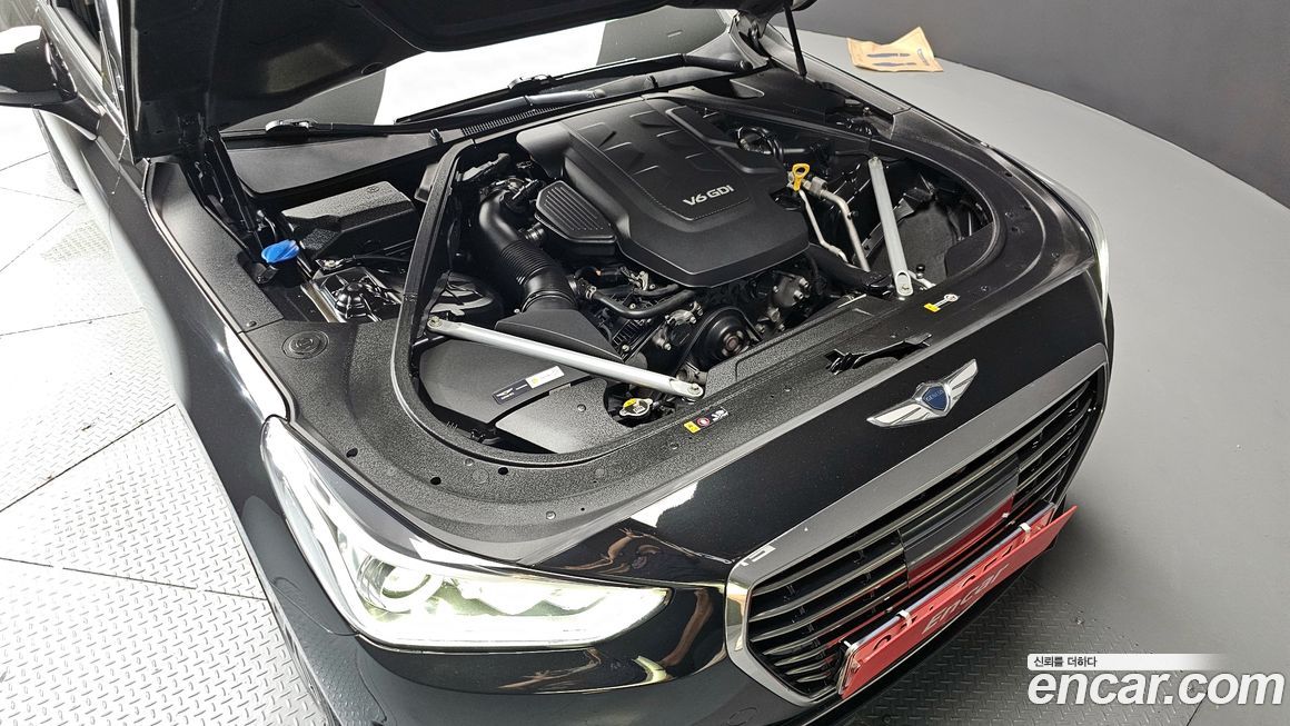 Genesis EQ900 2016
