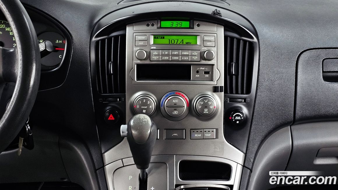 Hyundai Starex 2011