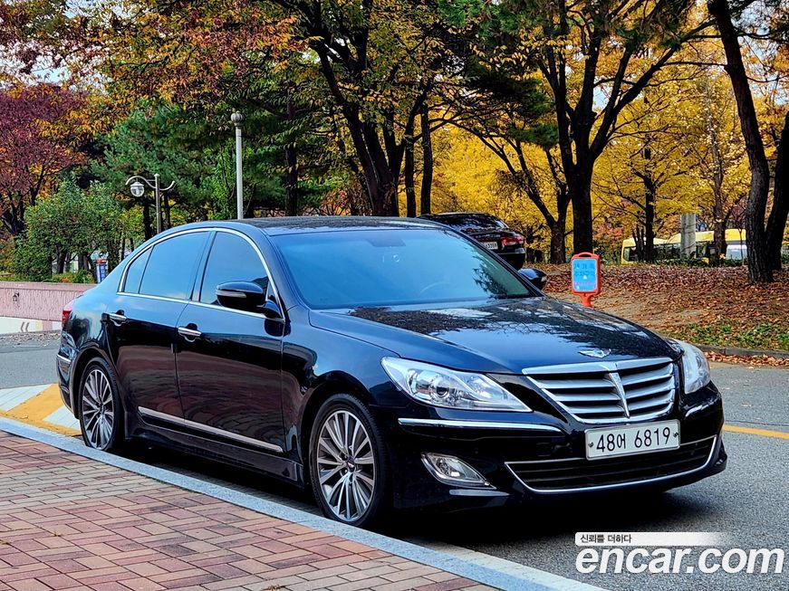 Hyundai Genesis 2013