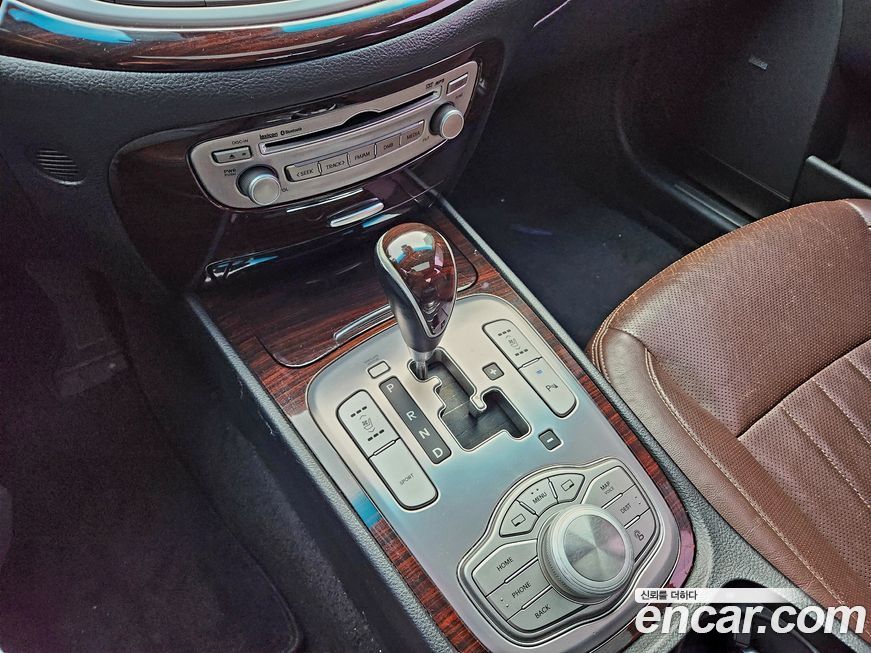 Hyundai Genesis 2013