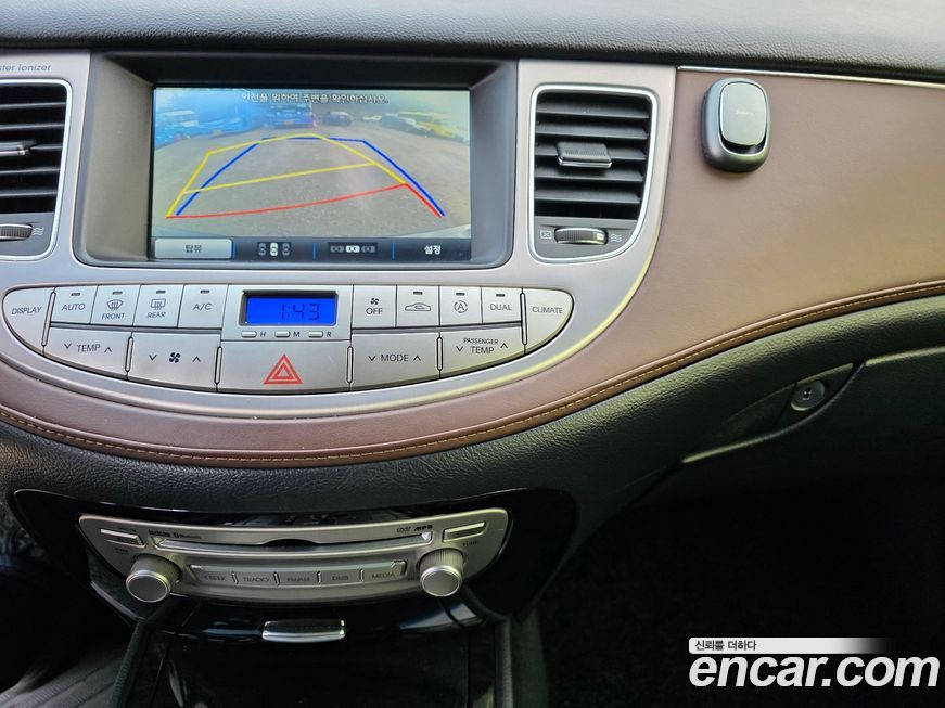 Hyundai Genesis 2013