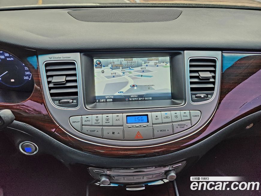 Hyundai Genesis 2013