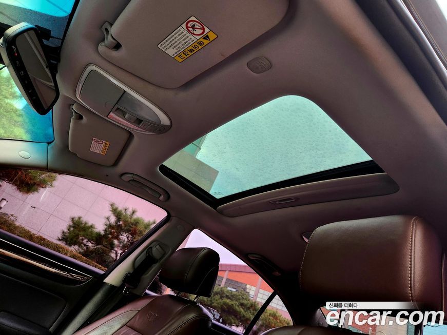 Hyundai Genesis 2013