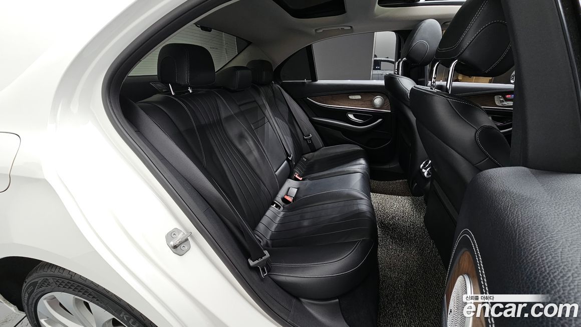 Mercedes-Benz E-Class 2017