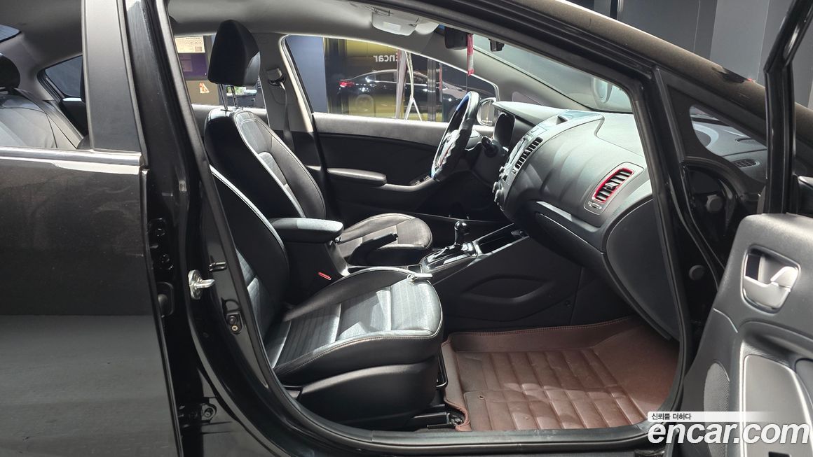 Kia K3 2016