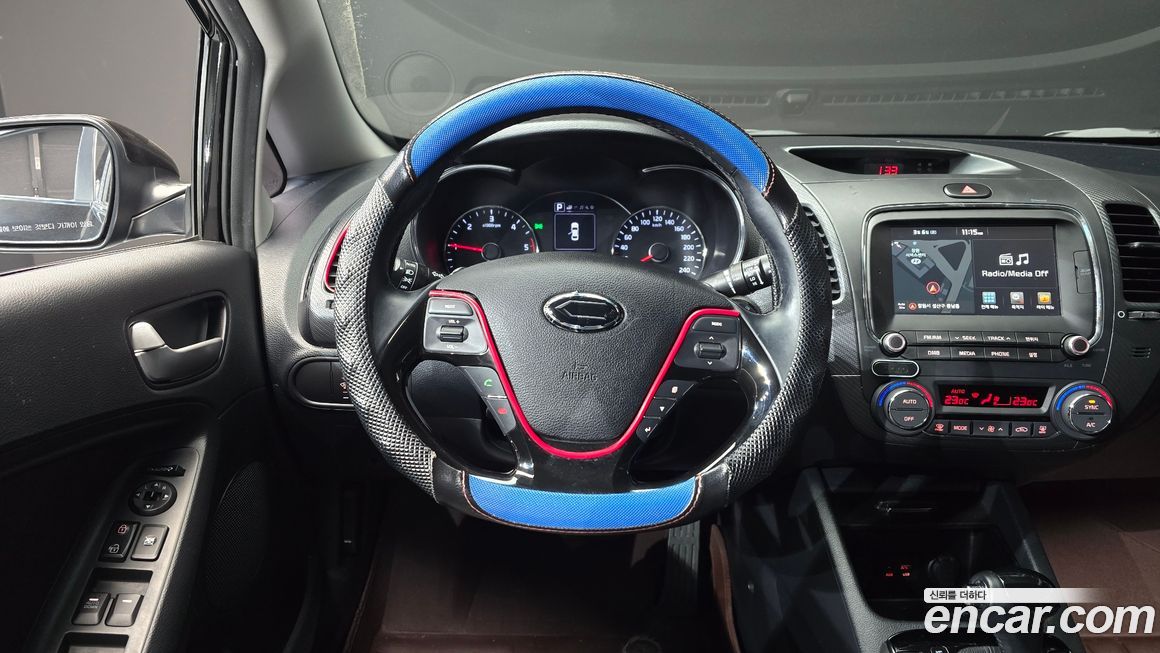 Kia K3 2016