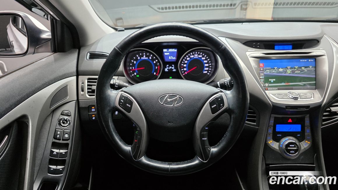 Hyundai AVANTE 2014