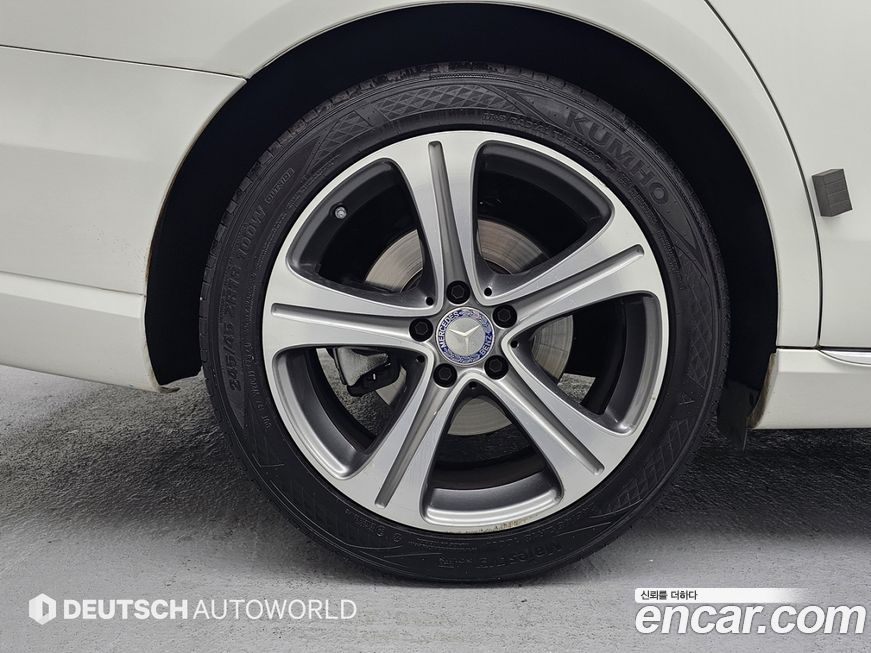 Mercedes-Benz E-Class 2017