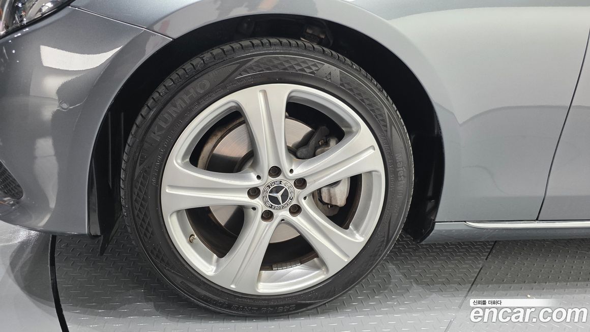 Mercedes-Benz E-Class 2018