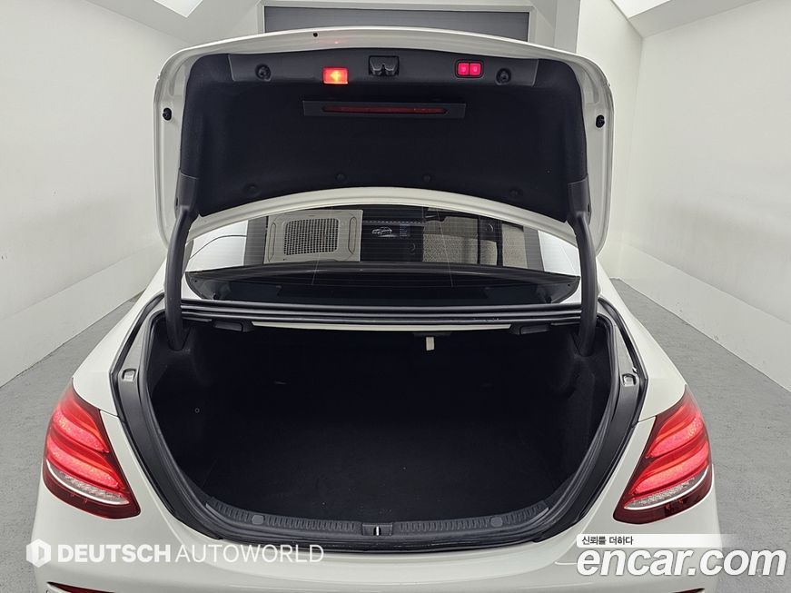 Mercedes-Benz E-Class 2017