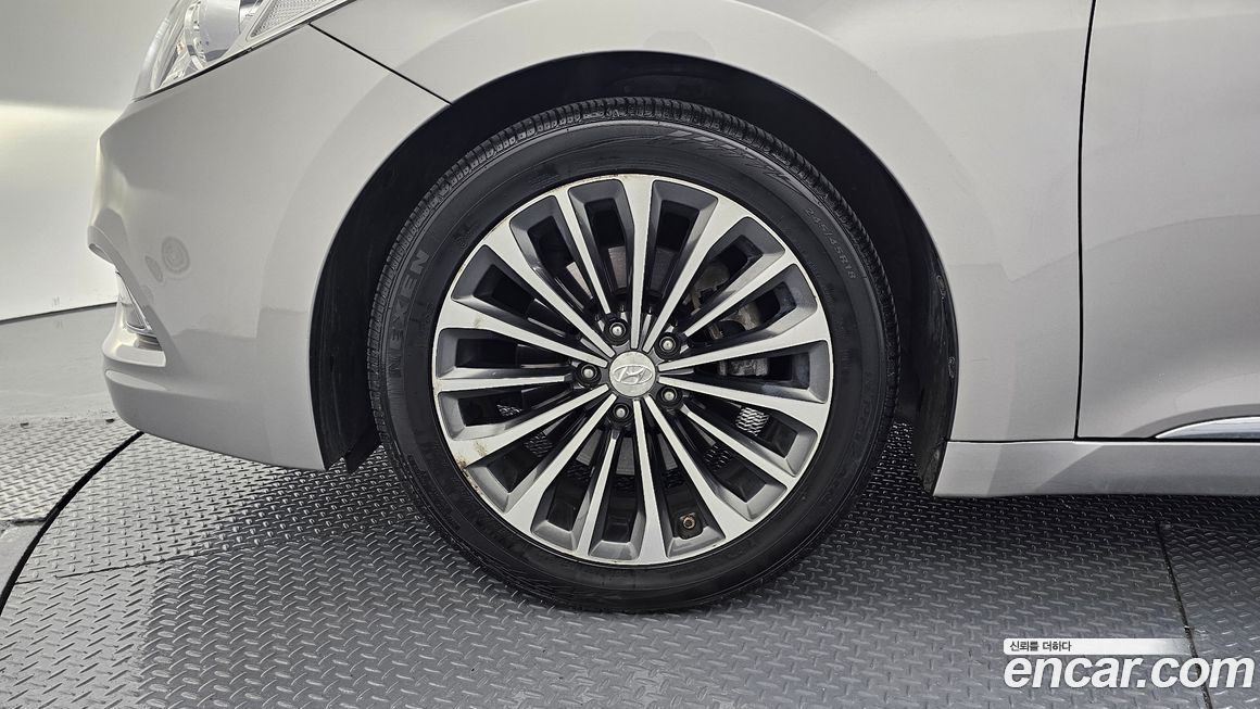 Hyundai Grandeur 2014