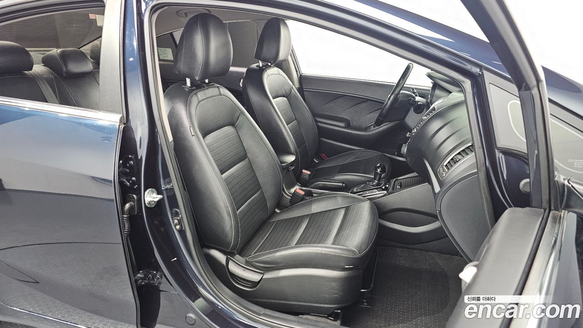 Kia K3 2016