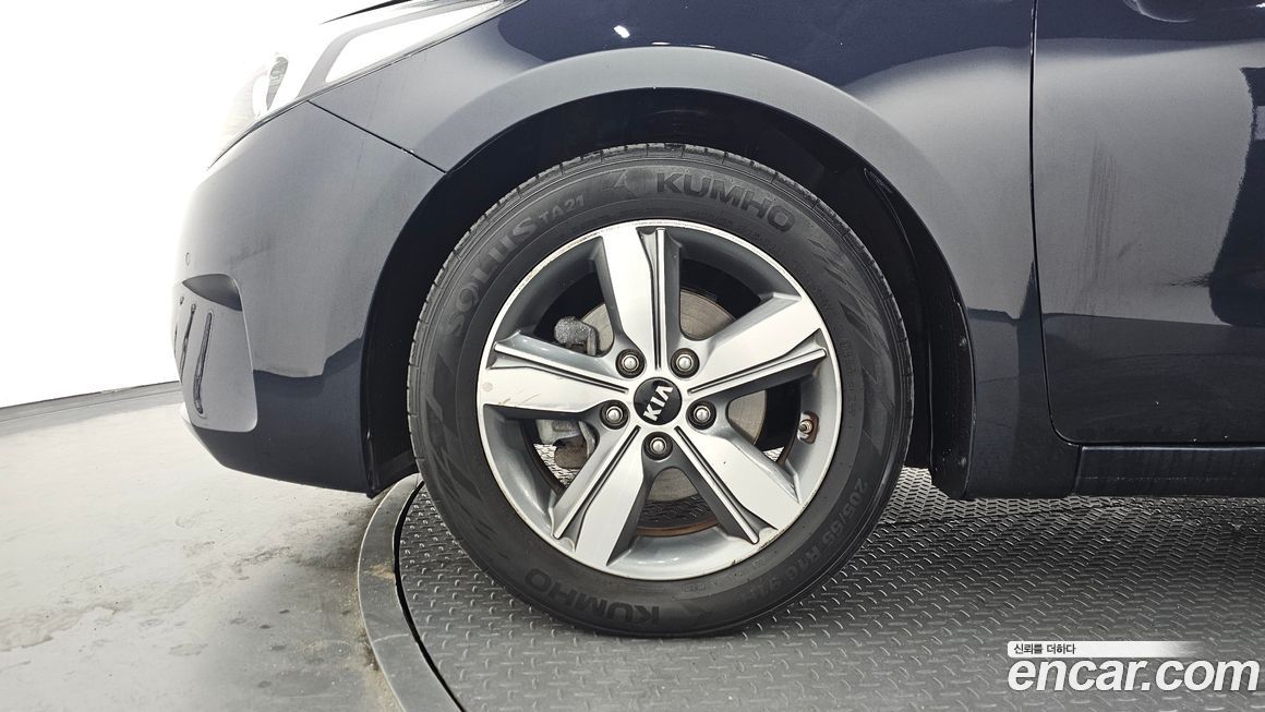 Kia K3 2016