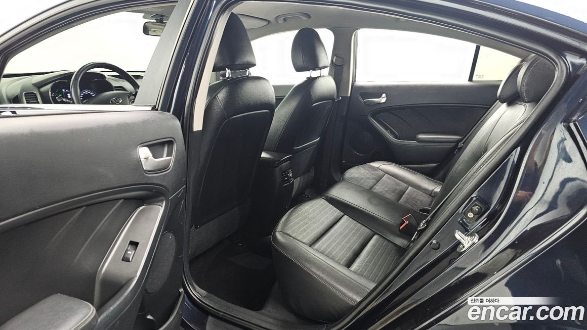 Kia K3 2016