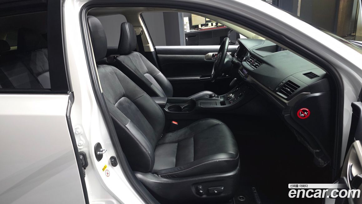 Lexus CT200h 2018