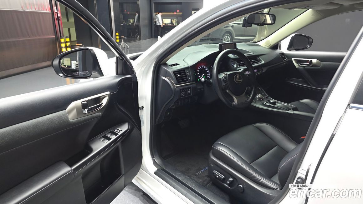 Lexus CT200h 2018