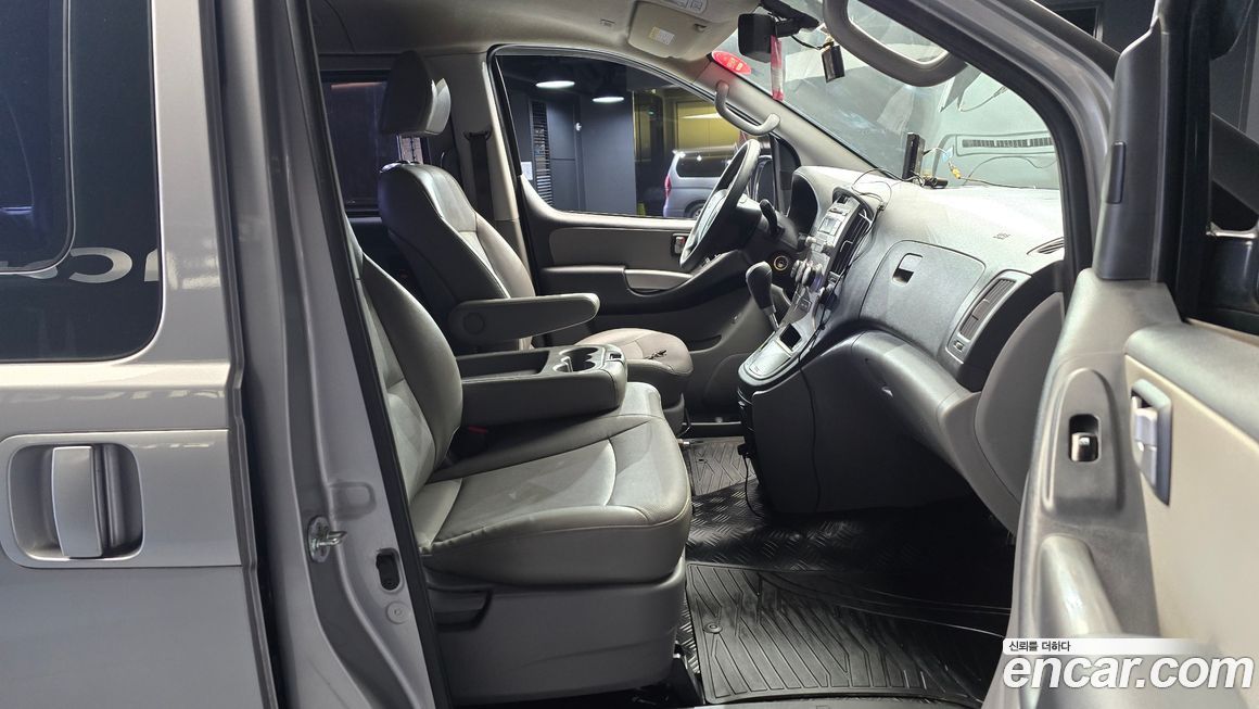 Hyundai Starex 2016