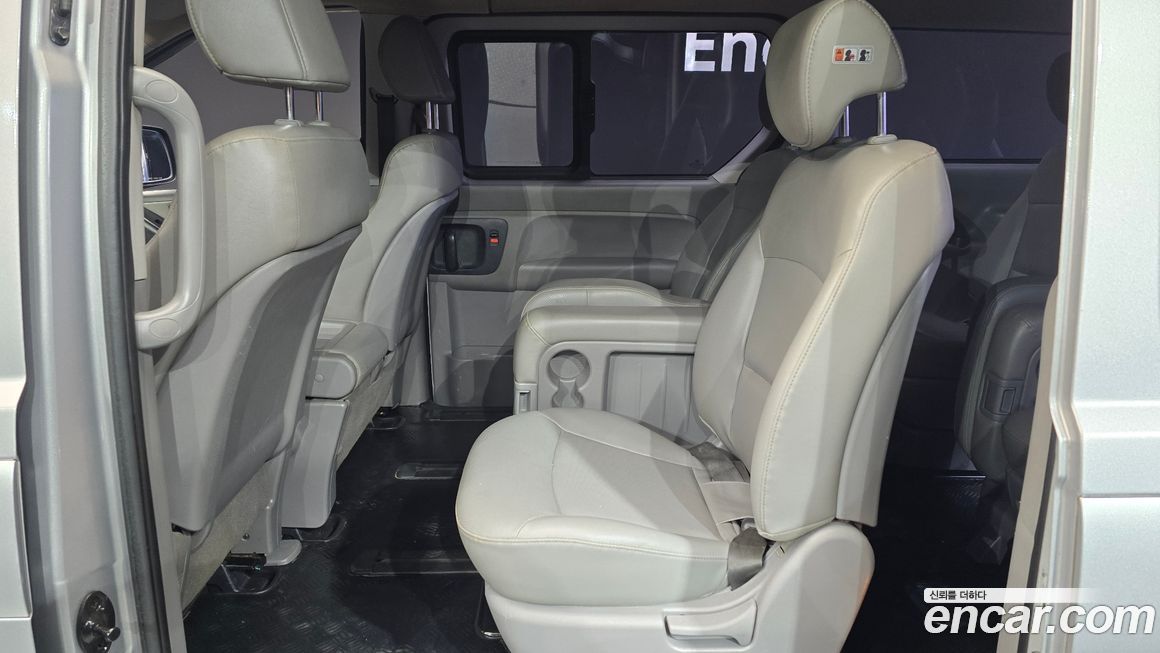 Hyundai Starex 2016