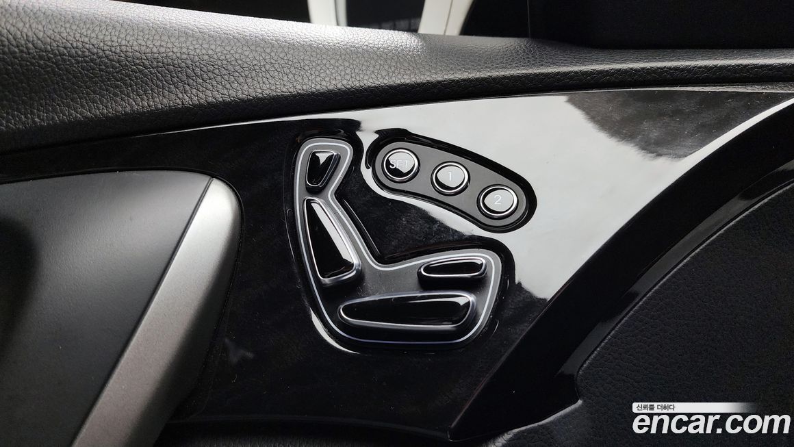 Hyundai Grandeur 2015