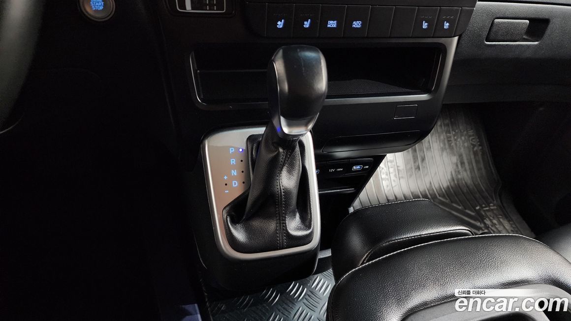 Hyundai Staria 2022