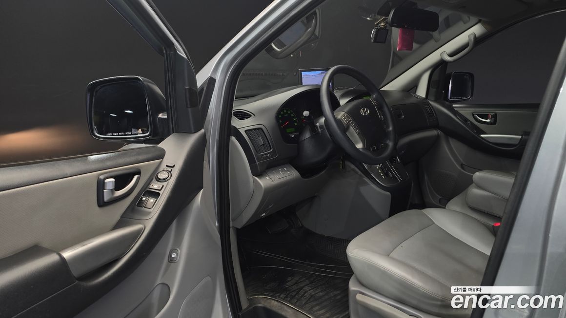 Hyundai Starex 2016