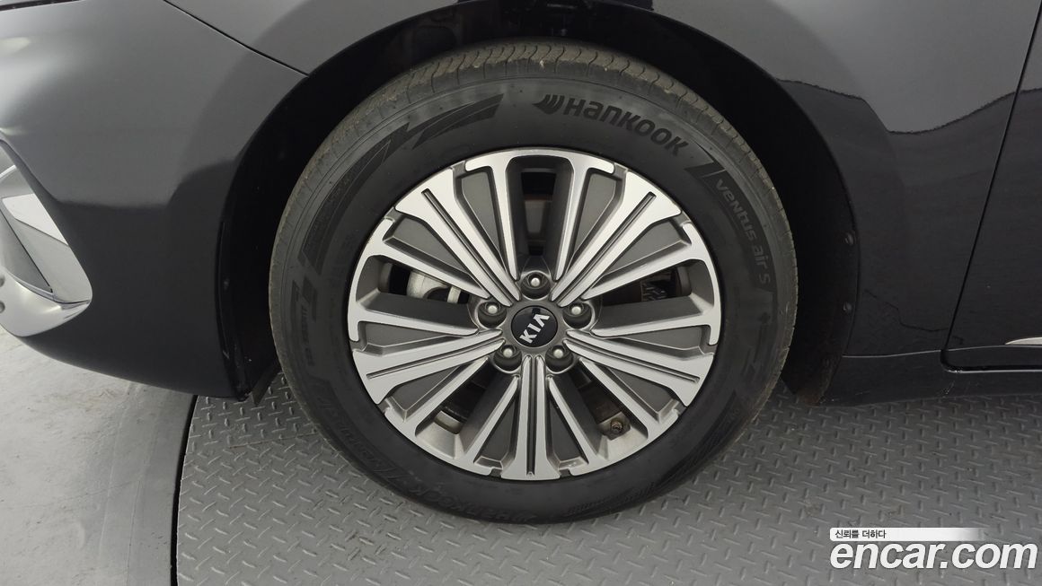 Kia K7 2021