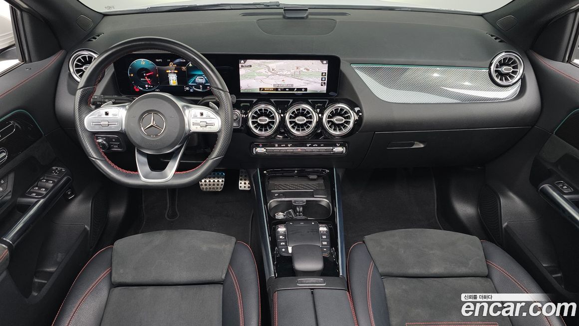 Mercedes-Benz GLA-Class 2021